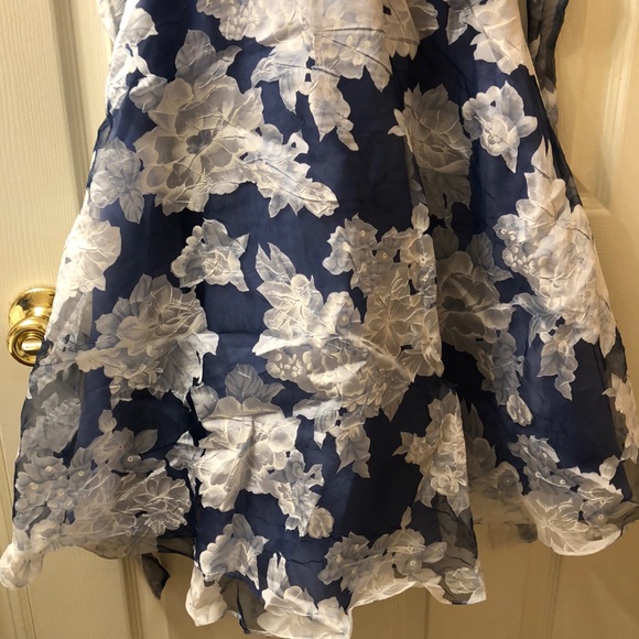 Girls Size 8 Flower Print Dress - Picture 2 of 7
